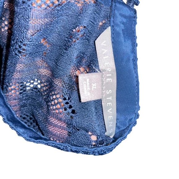 Valerie Stevens Women's Size XL Sleeveless Top Lace Overlay Pleated Eyelash Lace - Picture 9 of 9